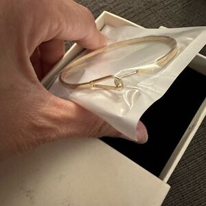 Elegant Gold Bangle Bracelet